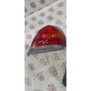 Фонарь задний правый Toyota Platz/Echo 52-071 дефект в Омске