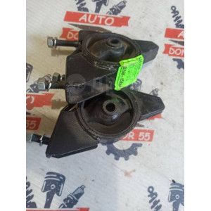 Подушка опора ДВС задняя Toyota Corolla E90 12371-15200 в Омске