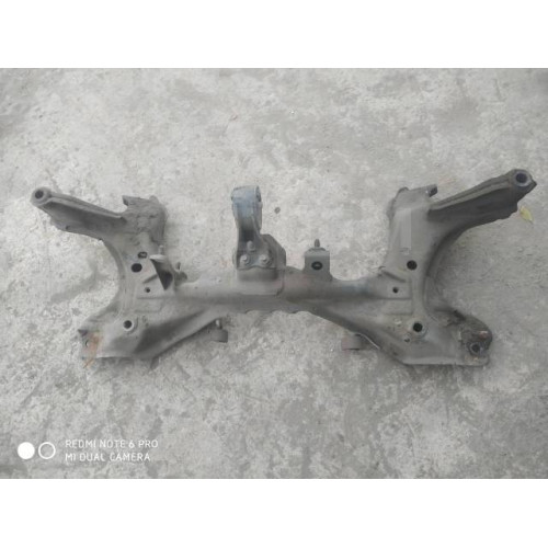 Балка передняя поперечная Mazda Familia BH в Омске