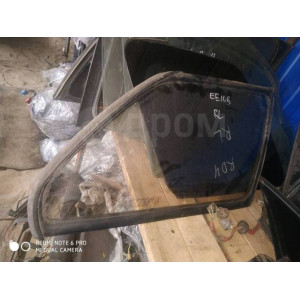 Стекло собачатника заднее левое Toyota Corolla E10 wagon в Омске