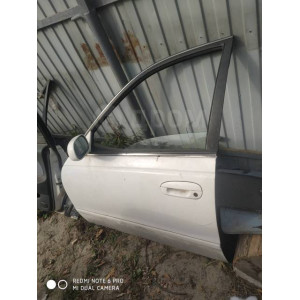 Дверь передняя левая Mitsubishi Emeraude, Eterna, Galant в Омске