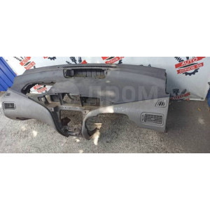 Торпедо Toyota Prius NHW10 в Омске