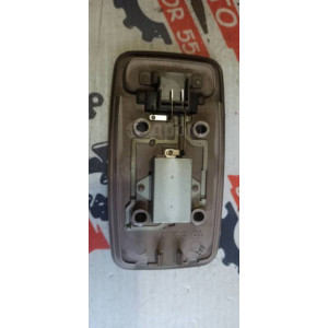 Плафон салонный Toyota Camry/Vista SV30 в Омске