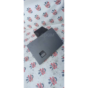 Бардачок Mazda Demio DY D37464030A в Омске
