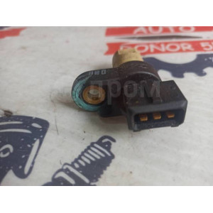 Датчик положения коленвала Hyundai/Kia 3935022600 в Омске