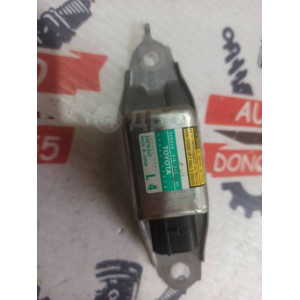Датчик Airbag Toyota Prius NHW20 в Омске