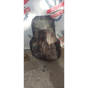 Поддон ДВС масляный Toyota 2CT 12101-64140 в Омске