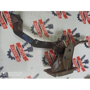 Педаль тормоза Nissan Sunny FB15/Wingroad/AD Y11 в Омске