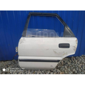 Дверь задняя левая Toyota Corolla/Sprinter AE90 в Омске