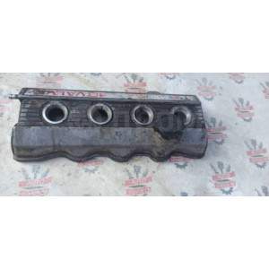 Крышка клапанная Toyota Camry SV30 4SFE в Омске