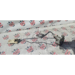 Замок двери передней правой Nissan Sunny B14/Pulsar fn15 в Омске