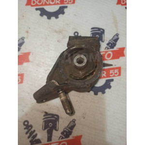 Подушка опора ДВС правая Toyota Corolla EE80 в Омске