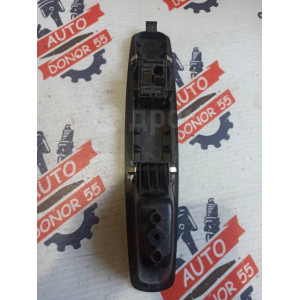 Кнопка стеклоподъемника передняя правая Renault Fluence 254010003R в Омске