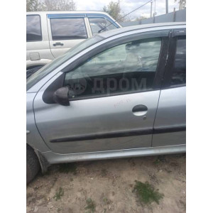Дверь передняя левая Peugeot 206 в Омске