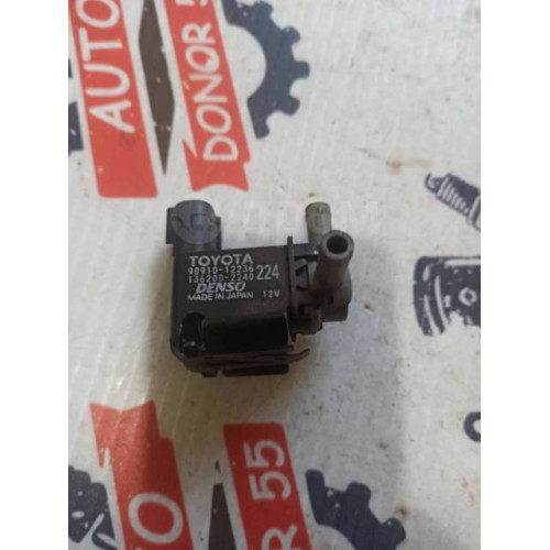Клапан вакуумный Toyota 1362002240 в Омске