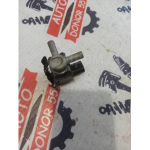 Клапан вакуумный Toyota 1362002240 в Омске
