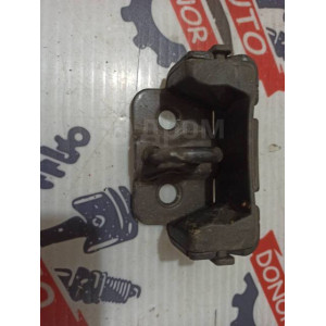 Петля замка багажника Nissan Qashqai J11 в Омске