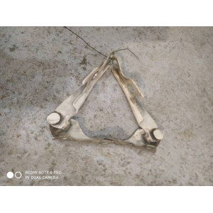 Петля капота левая правая Toyota Corolla/Carina/Corona/Starle E80/T150 в Омске