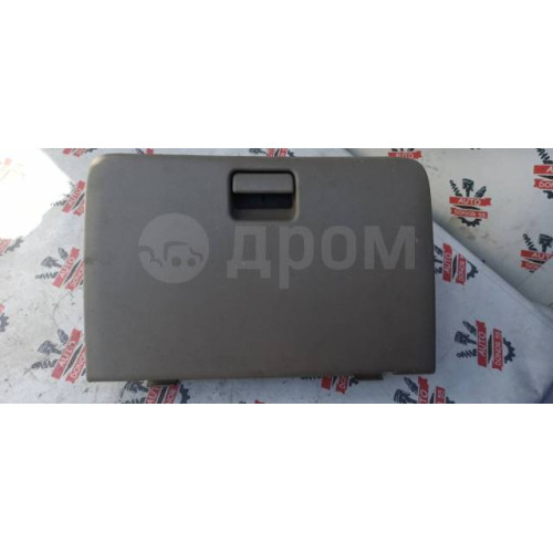 Бардачок Mitsubishi Mirage Dingo CQ2A в Омске