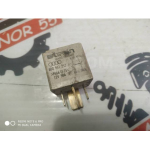 Реле Audi/Volkswagen 8d0951253a в Омске