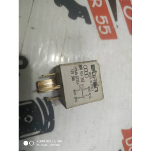 Реле Audi/Volkswagen 8d0951253a в Омске