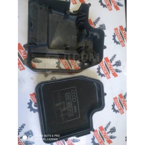 Корпус блока предохранителей [8D1907355B] Volkswagen Passat B5 Audi A6 в Омске