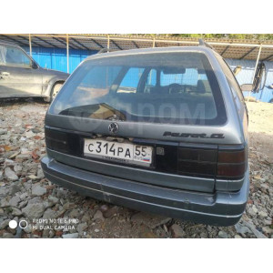Бампер задний Volkswagen Passat B3 универсал в Омске
