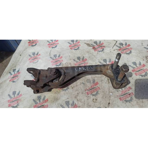 Подушка опора ДВС задняя Toyota Prius NHW10 1Nzfxe в Омске