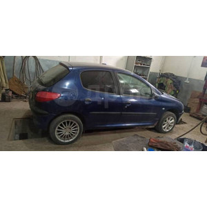 Peugeot 206, 2008г. в. 1,4л. МКПП в разбор по запчастям в Омске