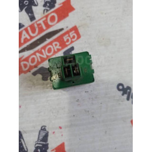 Реле поворотов Toyota 8198022070 в Омске