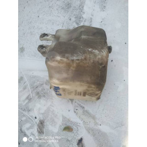 Бачок омывателя Mitsubishi Galant/Emeraude/Eterna в Омске