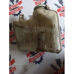 Бачок омывателя Mitsubishi Galant/Emeraude/Eterna в Омске