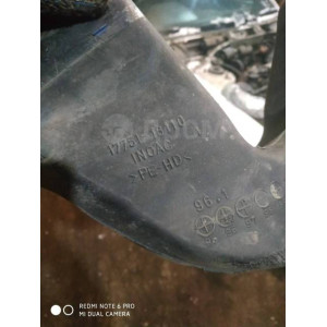 Патрубок воздухозаборника Toyota Carina T21 2,3CT в Омске