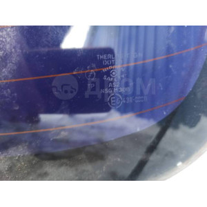Стекло заднее Mazda Familia/323 BHA седан в Омске