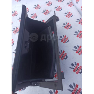 Бардачок Mazda Familia BH в Омске