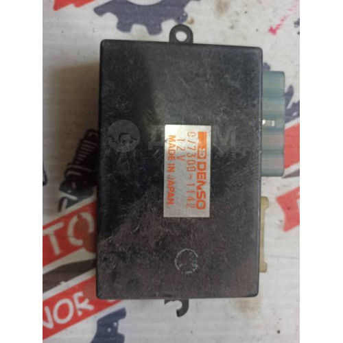Блок управления климат контролем Toyota Camry/Vista 0773001142 в Омске