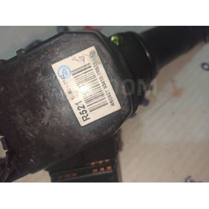 Переключатель подрулевой гитара на свет Kia Rio 934101r521 в Омске
