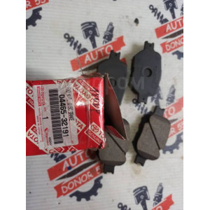 Колодки тормозные передние Toyota 0446532191 в Омске