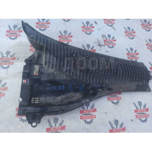Жабо правая часть Toyota Carina E в Омске