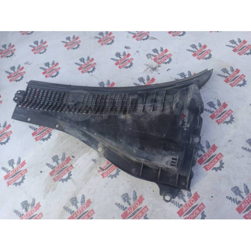 Жабо правая часть Toyota Carina E в Омске