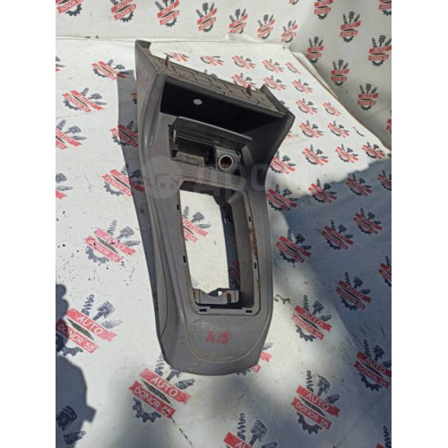 Консоль центральная Chery Amulet A15 в Омске