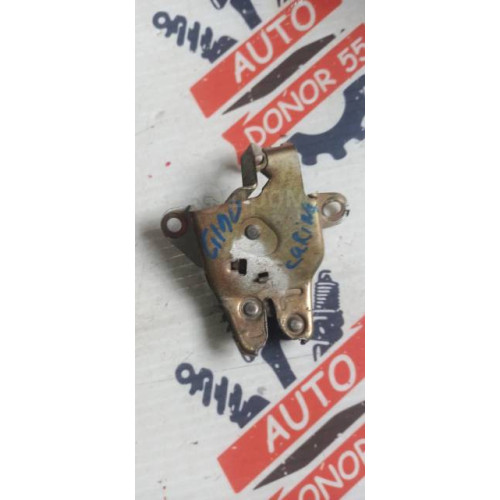 Замок крышки багажника Toyota Carina T190 в Омске