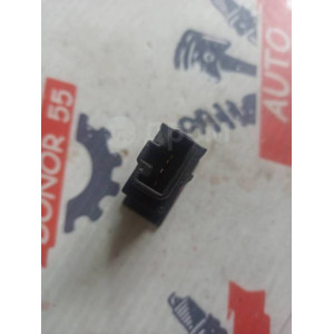 Кнопка открывания бензобака Toyota Avensis T250 в Омске Кнопка открывания бензобака Toyota Avensis T250 в Омске