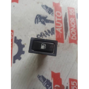 Кнопка открывания бензобака Toyota Avensis T250 в Омске Кнопка открывания бензобака Toyota Avensis T250 в Омске