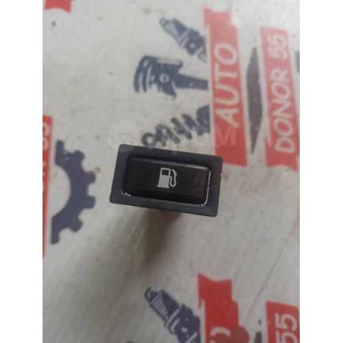 Кнопка открывания бензобака Toyota Avensis T250 в Омске