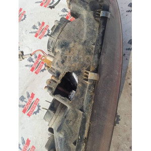 Фара правая Mitsubishi Galant E52A 37-801 дефект в Омске