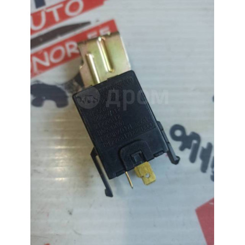 Реле поворотов Hyundai/Kia 955503e000 в Омске