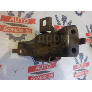 Подушка опора ДВС левая Toyota Camry/Vista SV25 МТ 1237274080 в Омске