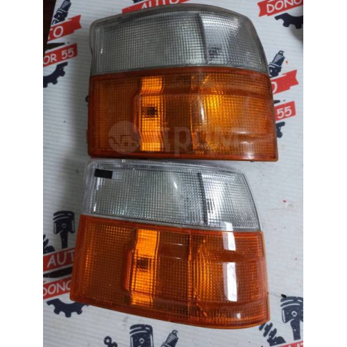 Габарит левый Toyota Hiace H10, H11 26-35 в Омске