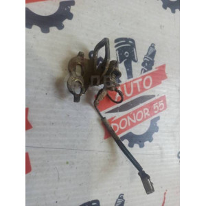 Петля крышки багажника Toyota Carina/Camry/Corolla/Fielder в Омске